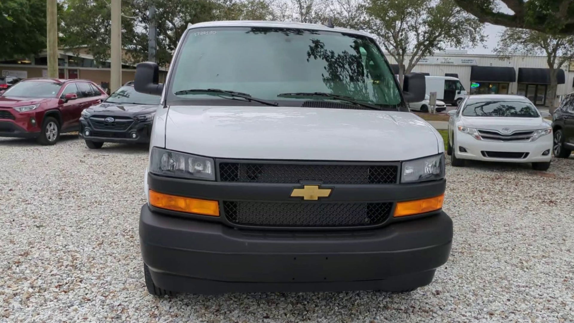 2025 Chevrolet Express Cargo 3500 WT