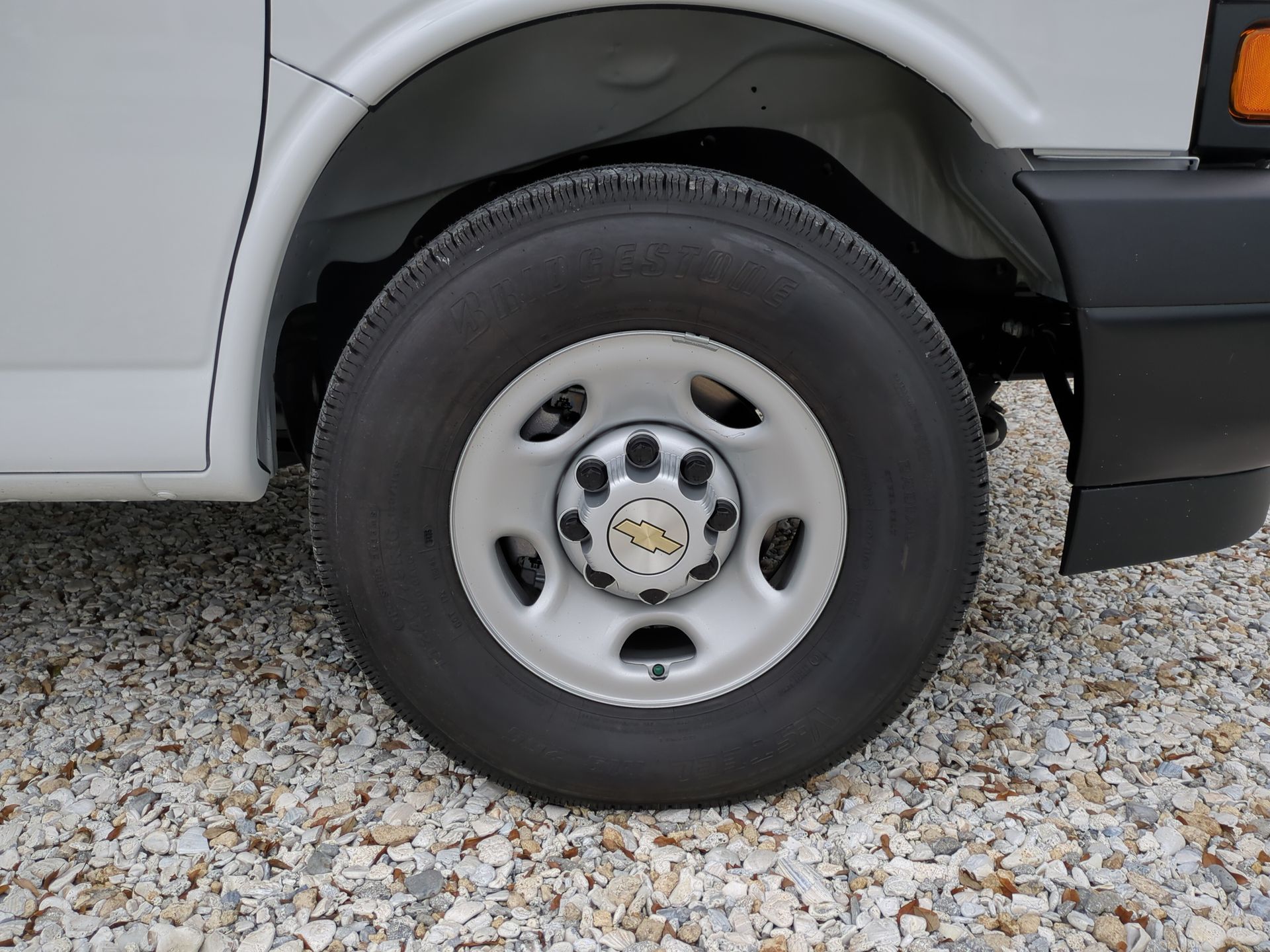 2025 Chevrolet Express Cargo 3500 WT