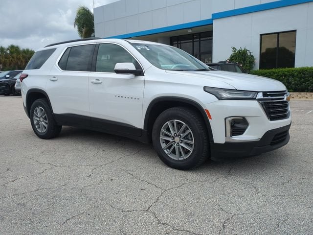 2022 Chevrolet Traverse LT Cloth