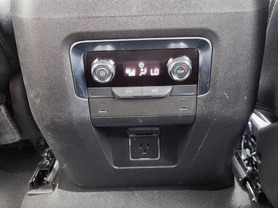 2025 Chevrolet Suburban LT