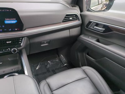 2025 Chevrolet Suburban LT