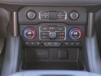 2022 Chevrolet Suburban High Country