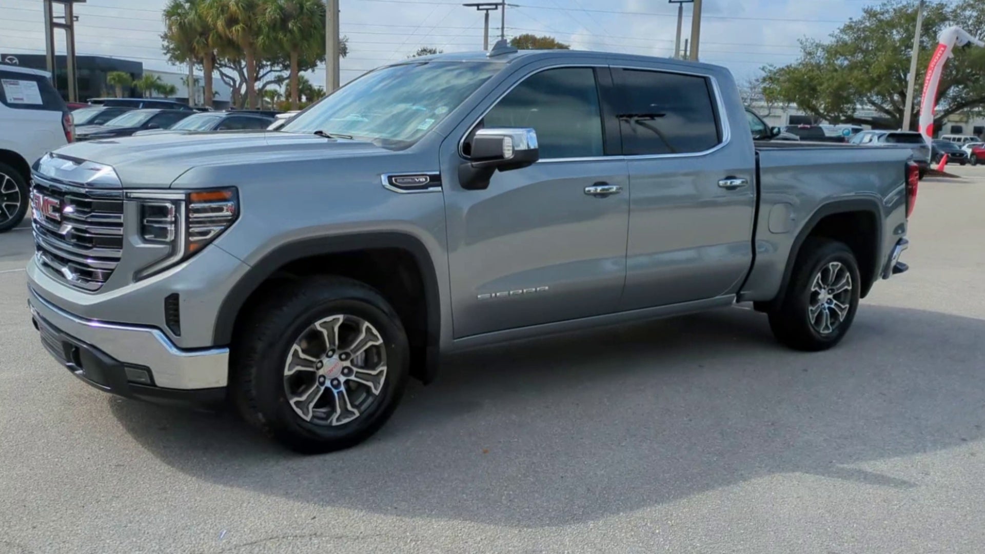 2025 GMC Sierra 1500 SLT