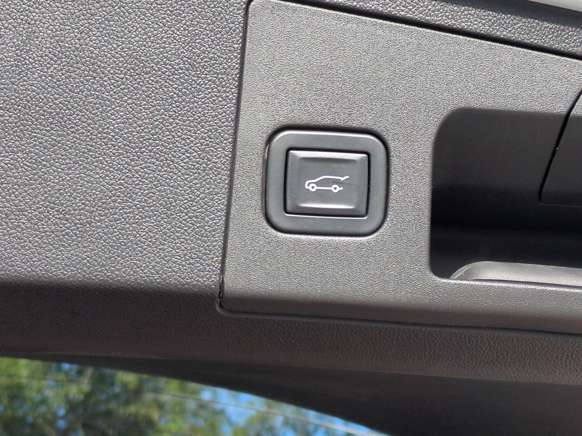 2019 Cadillac XT4 FWD Premium Luxury