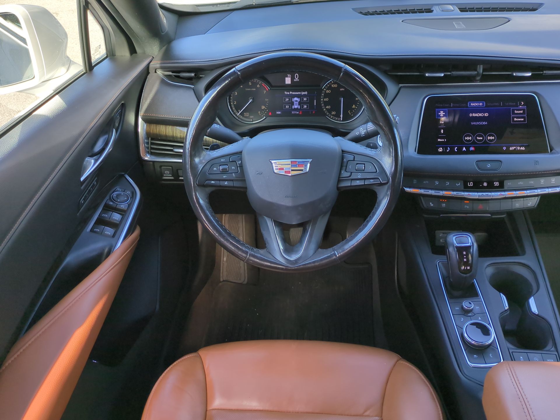 2019 Cadillac XT4 FWD Premium Luxury