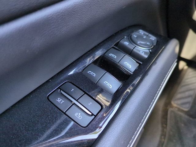 2022 Cadillac Escalade ESV Premium Luxury