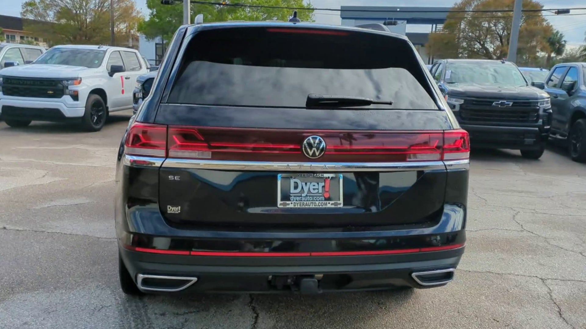 2024 Volkswagen Atlas 2.0T SE w/Technology