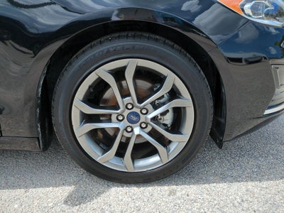 2020 Ford Fusion SEL