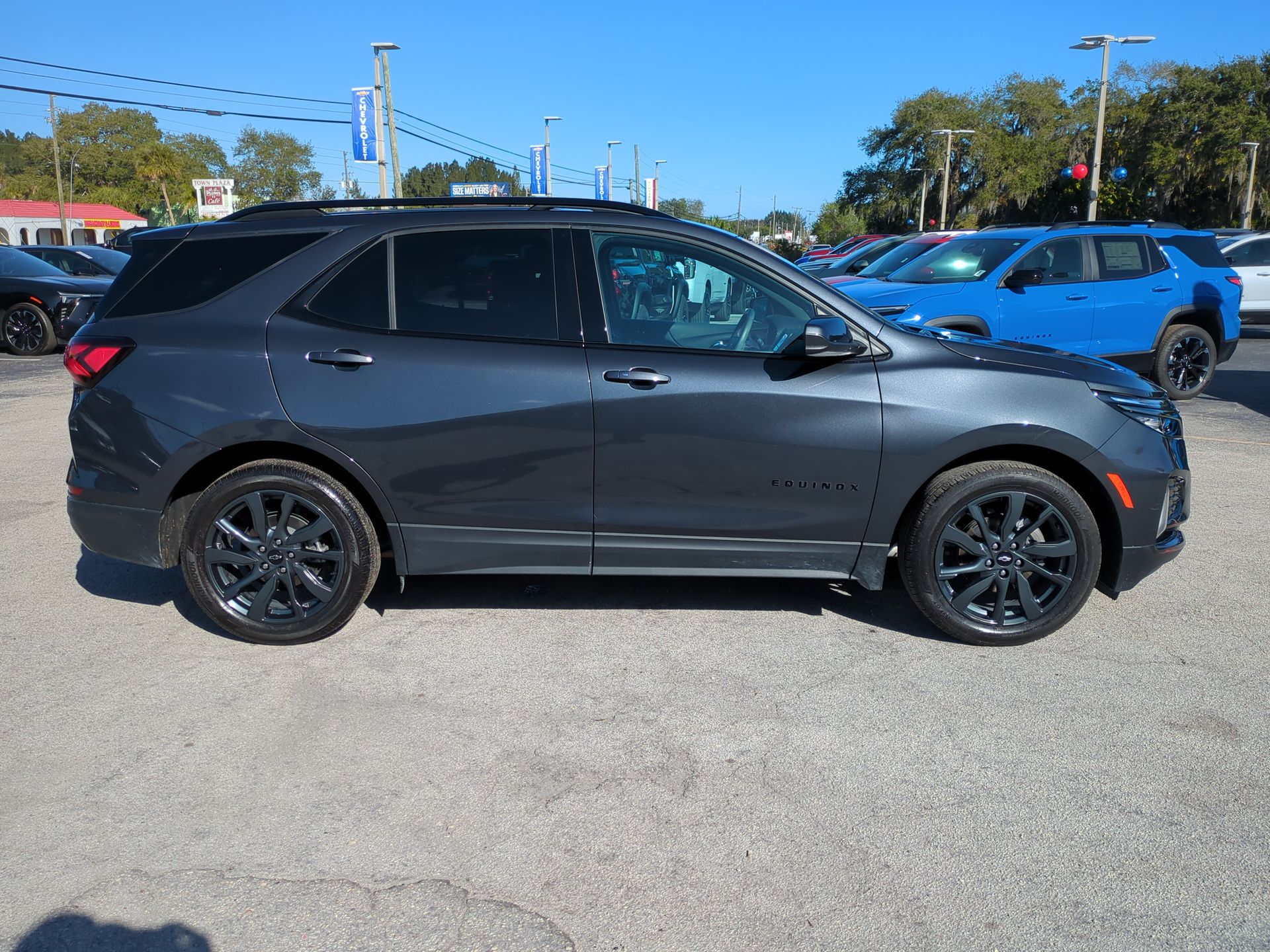 2023 Chevrolet Equinox RS