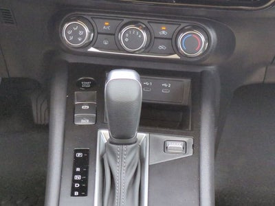 2025 Nissan Kicks SV FWD