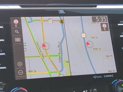 2020 Toyota Camry Hybrid XLE