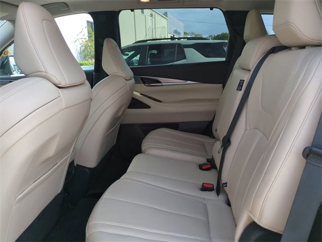 2023 INFINITI QX60 LUXE AWD