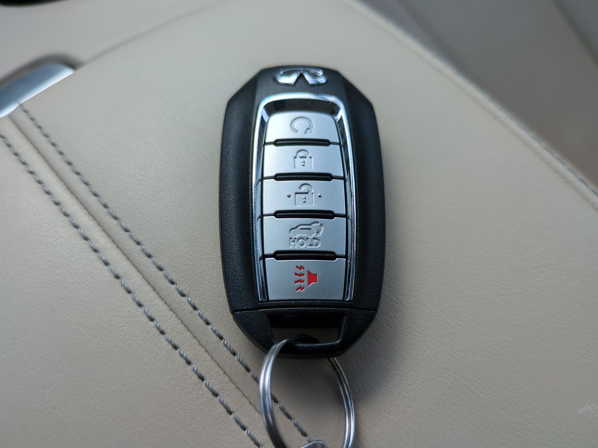 2023 INFINITI QX60 LUXE AWD