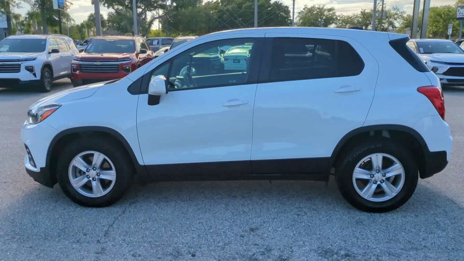 2022 Chevrolet Trax LS