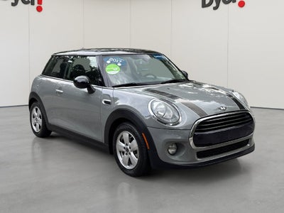 2017 MINI Hardtop Cooper