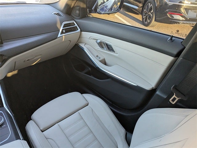 2025 BMW 3 Series 330i