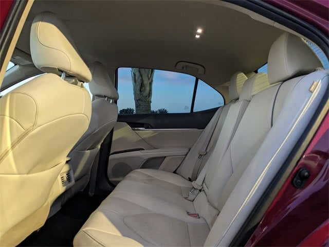 2022 Toyota Camry Hybrid XLE