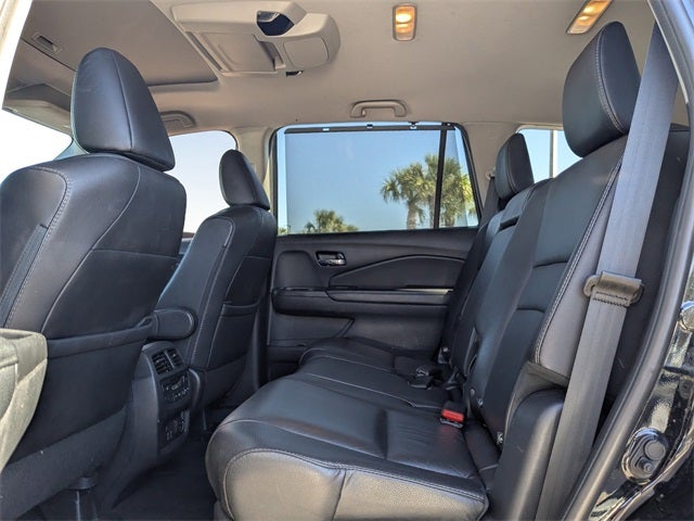 2022 Honda Pilot Touring 8 Passenger