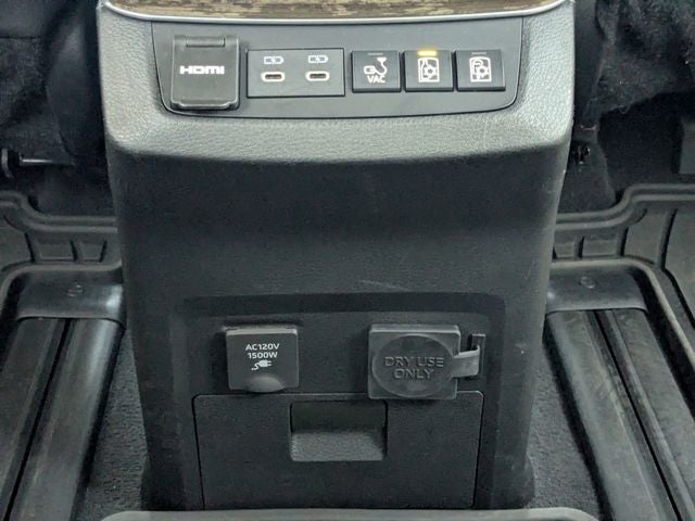 2025 Toyota Sienna Platinum 7 Passenger