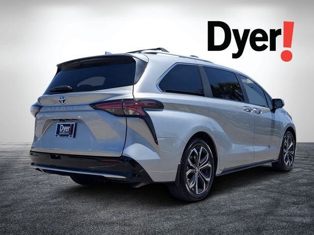 2025 Toyota Sienna Platinum 7 Passenger
