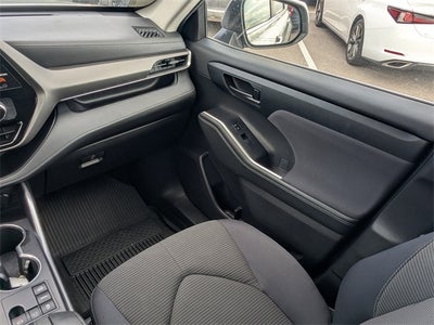 2023 Toyota Highlander LE