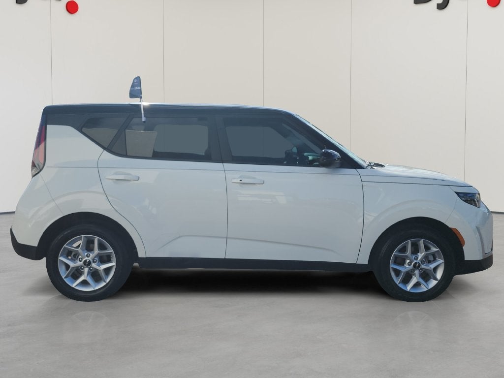 2024 Kia Soul S