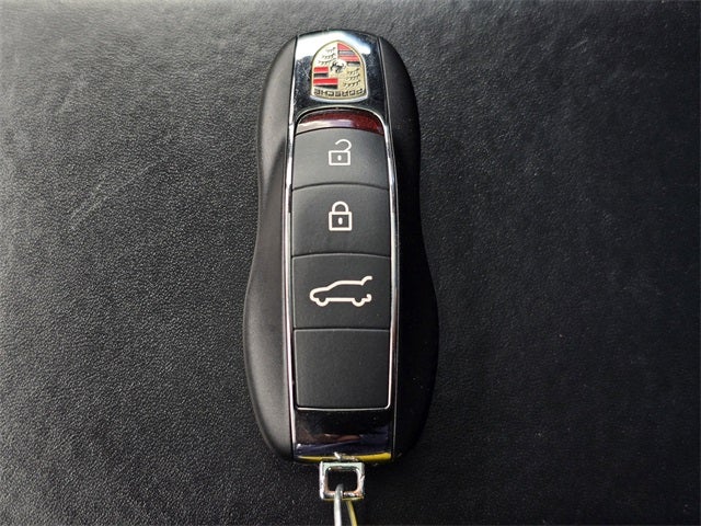 2021 Porsche Macan Base