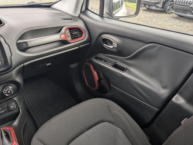 2017 Jeep Renegade Trailhawk