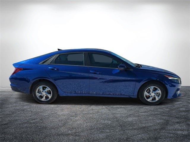 2021 Hyundai Elantra SE