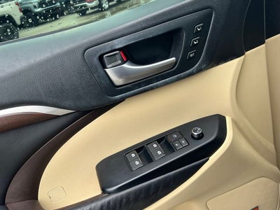 2016 Toyota Highlander Limited Platinum V6