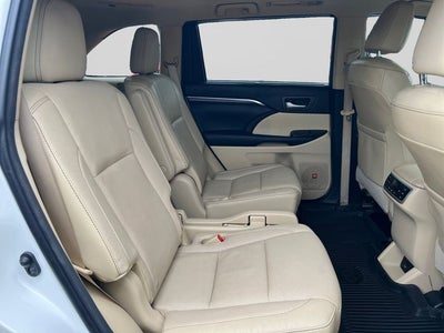 2016 Toyota Highlander Limited Platinum V6