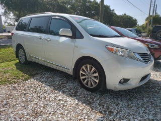 2017 Toyota Sienna XLE 7 Passenger