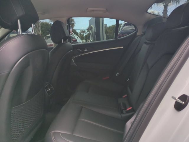 2023 Genesis G70 2.0T