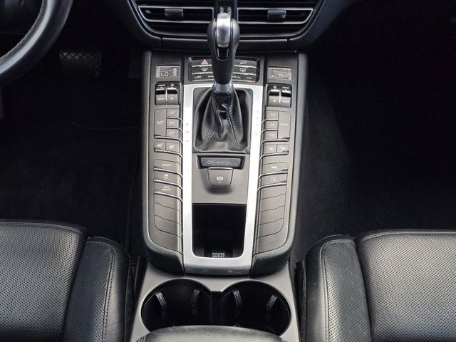 2021 Porsche Macan Base