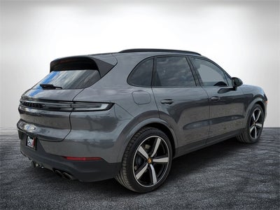 2024 Porsche Cayenne Base