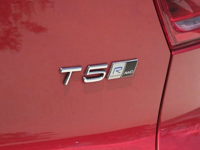 2019 Volvo XC40 R-Design
